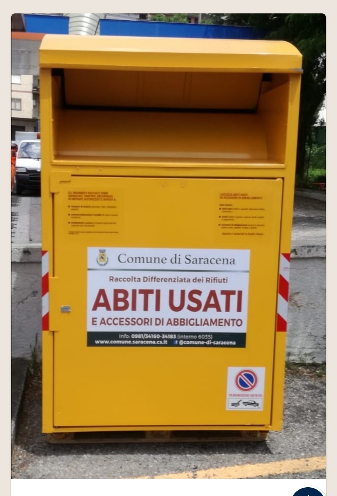 Conferimento abiti usati